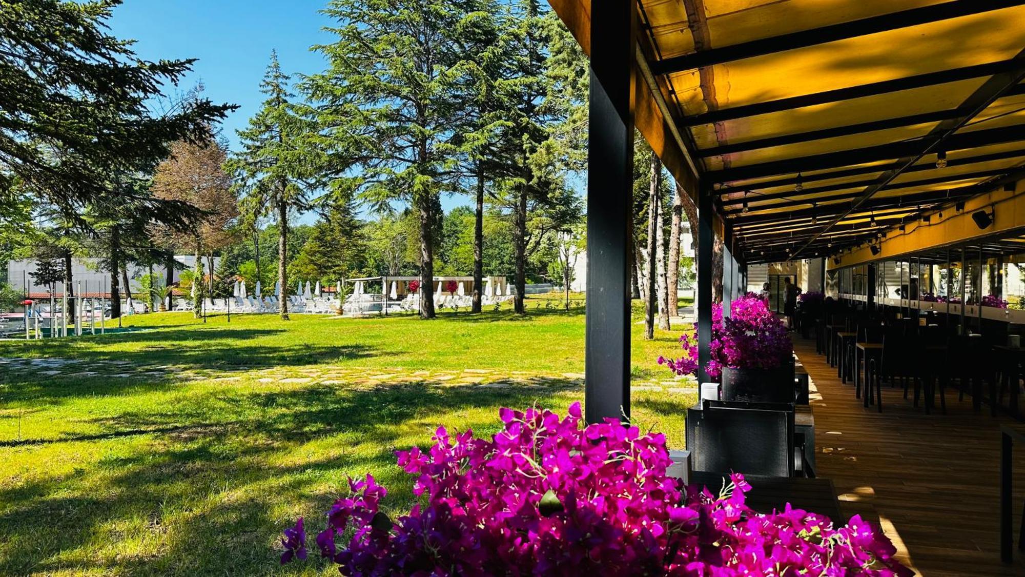 Queen Nelly Park Naousa Dış mekan fotoğraf