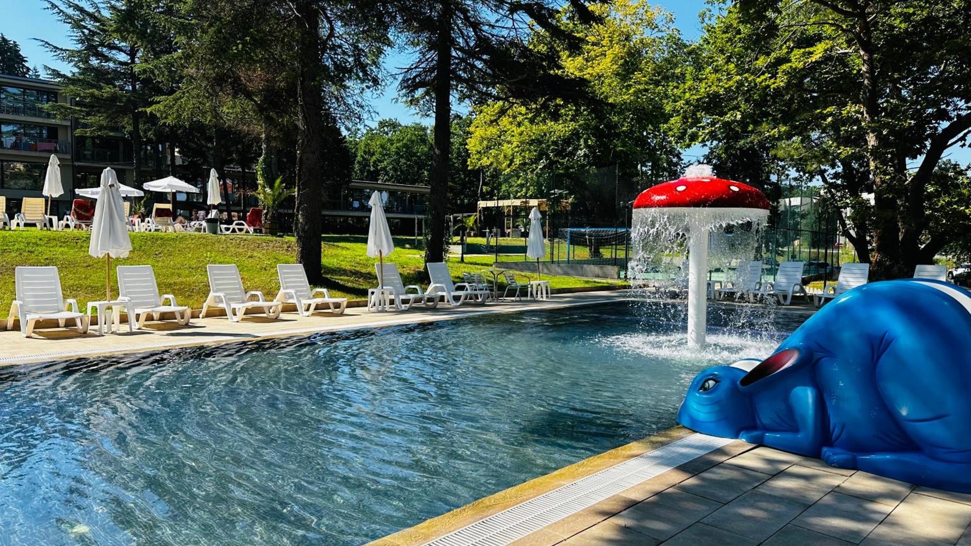Queen Nelly Park Naousa Dış mekan fotoğraf